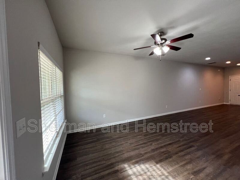 664 Dobhill Ln #664 - Photo 6 of 16