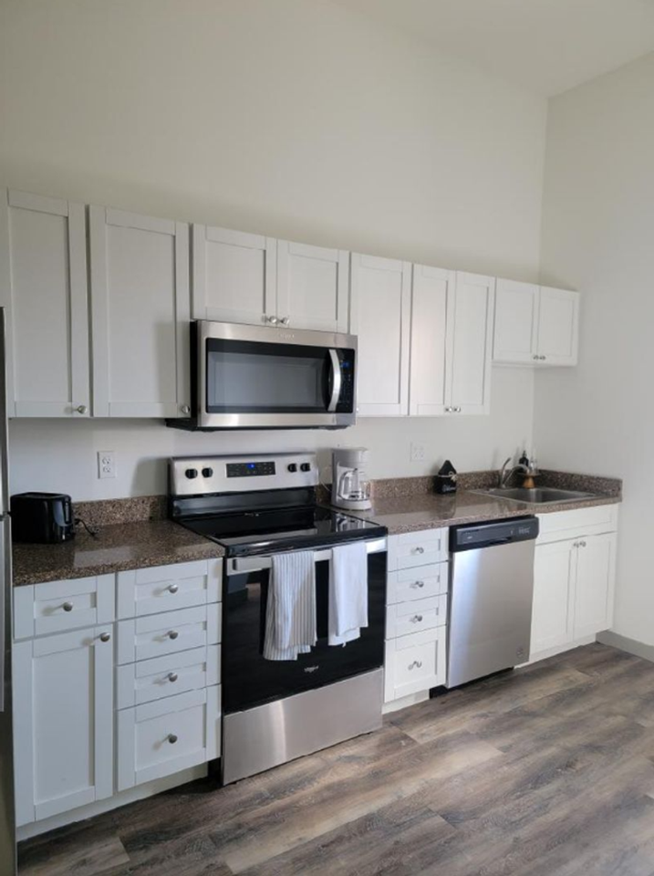 103 W Lyon St - Photo 6 of 9