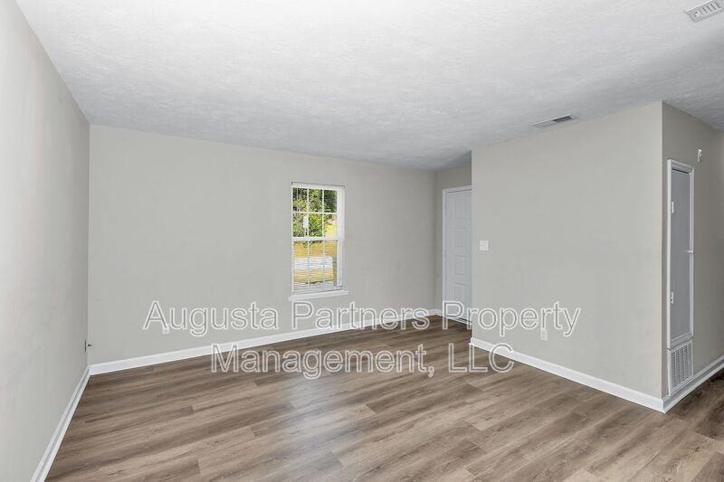 2114 Vandivere Rd #A - Photo 3 of 12