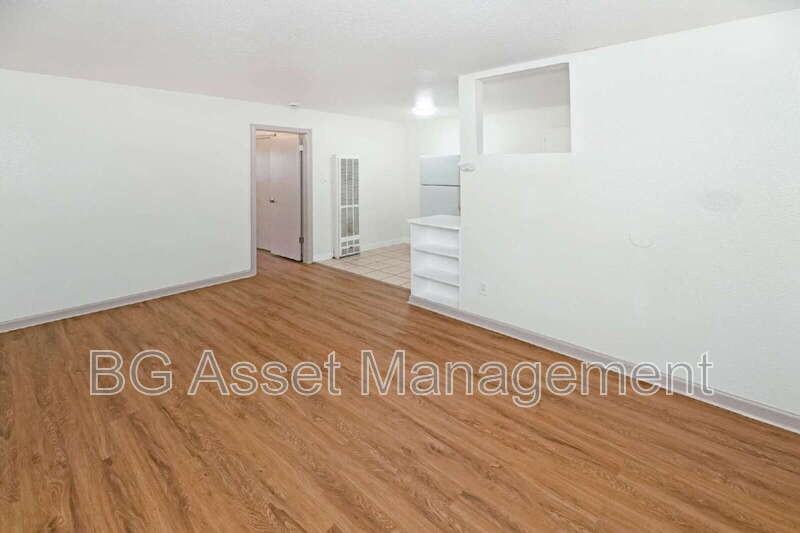 728 Darina Ave #5 - Photo 2 of 17