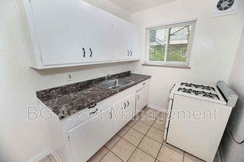 728 Darina Ave #5 - Photo 4 of 17