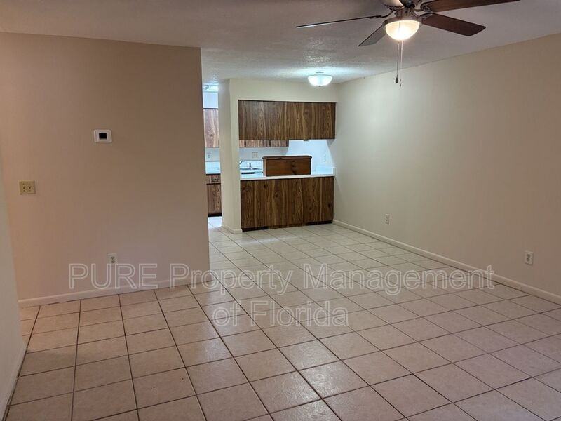 601 Neavenue #C - Photo 5 of 35