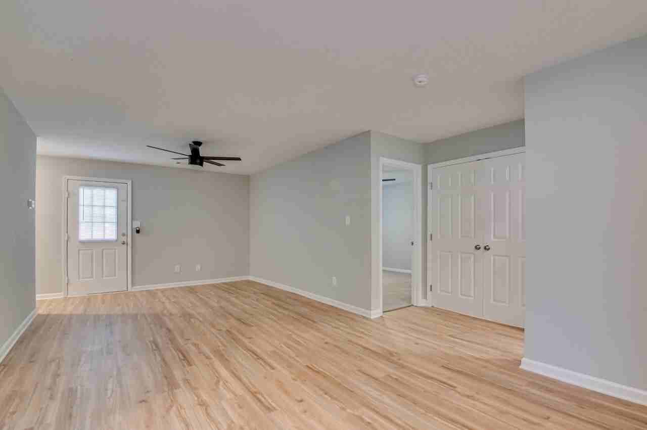 Petersburg Plantation - Photo 5 of 24