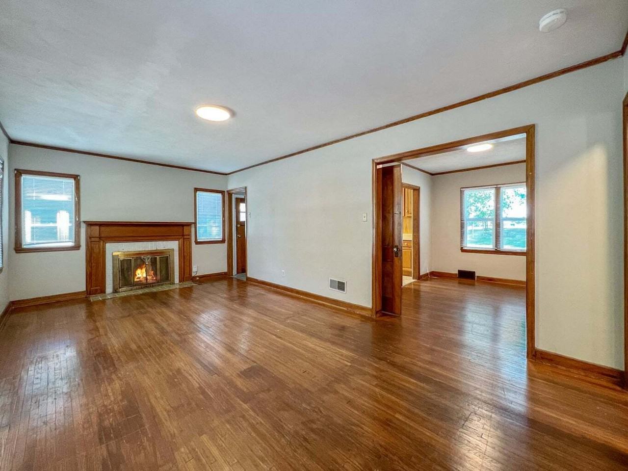 2326 Storm Street - Photo 5 of 11