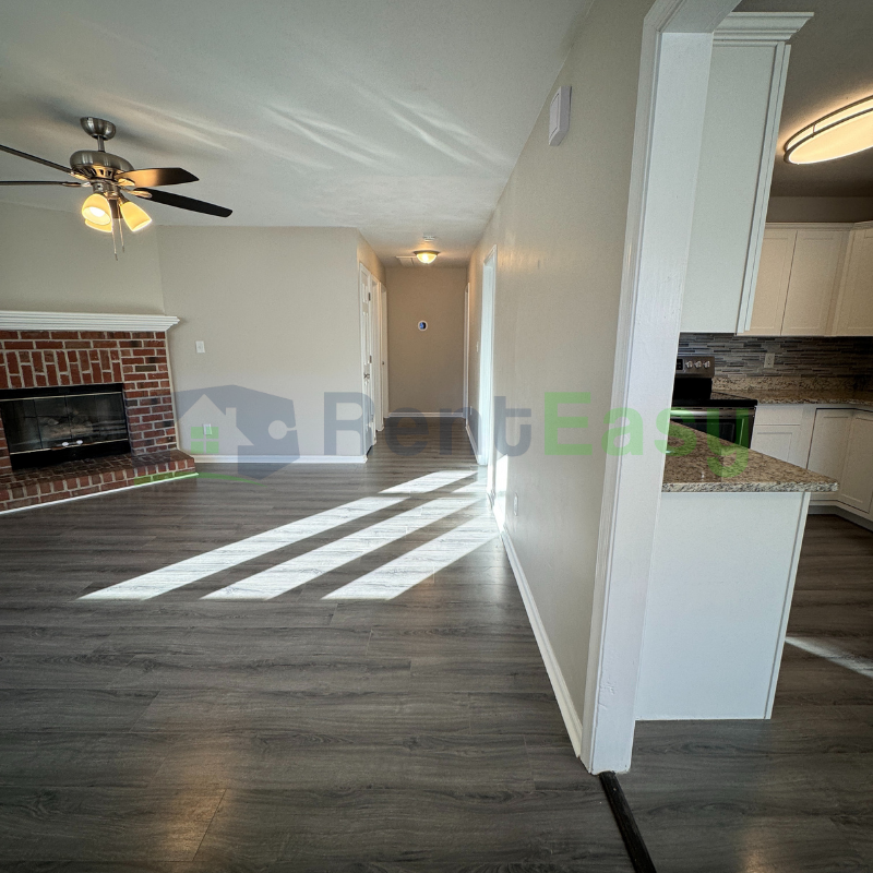 3408 Cricket Hollow Ln - Photo 4 of 24