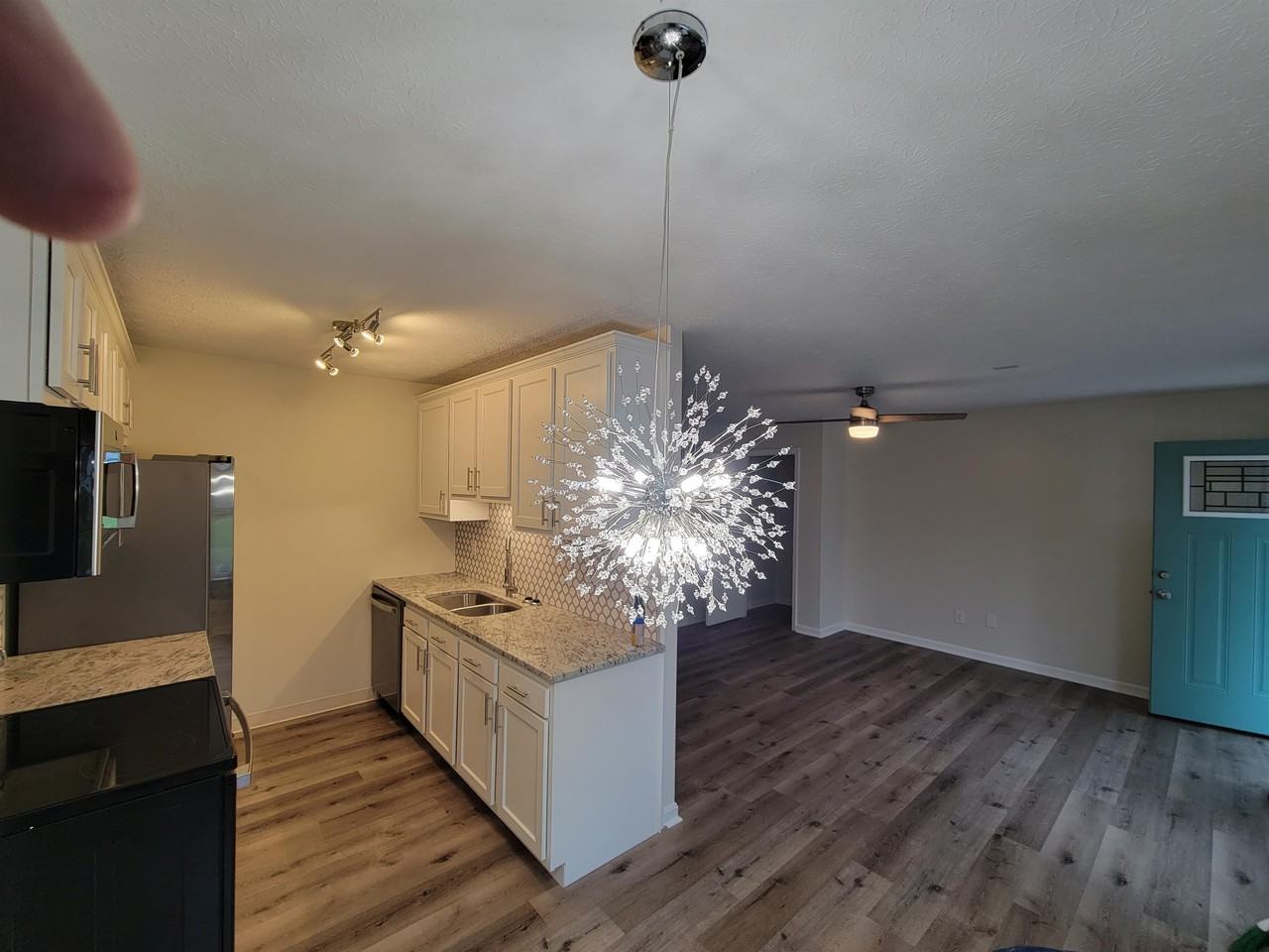 124 Topfield Road (New) - Photo 3 of 9