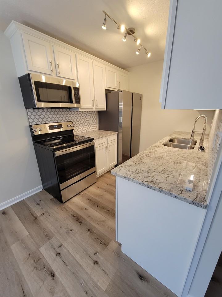 124 Topfield Road (New) - Photo 4 of 9