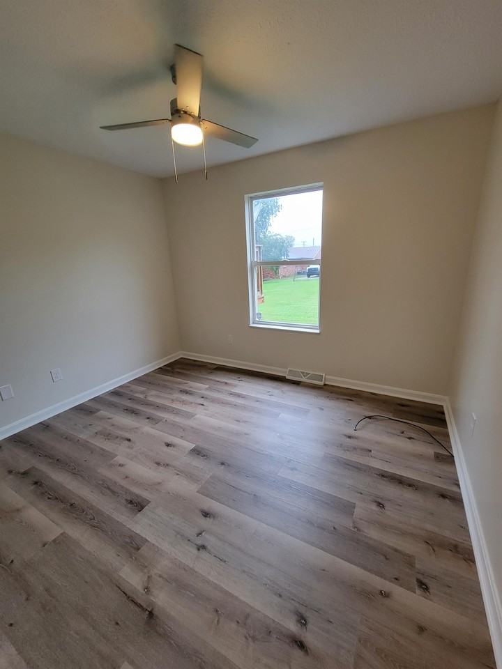 124 Topfield Road (New) - Photo 6 of 9