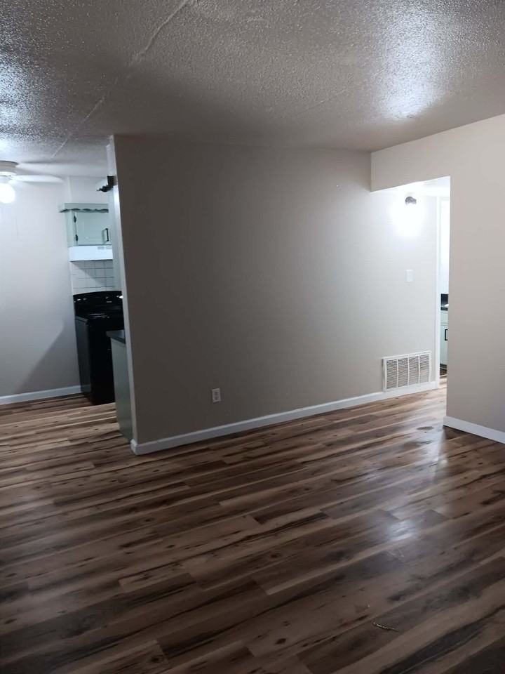 5825 Northwest 34th Street - Photo 3 of 42