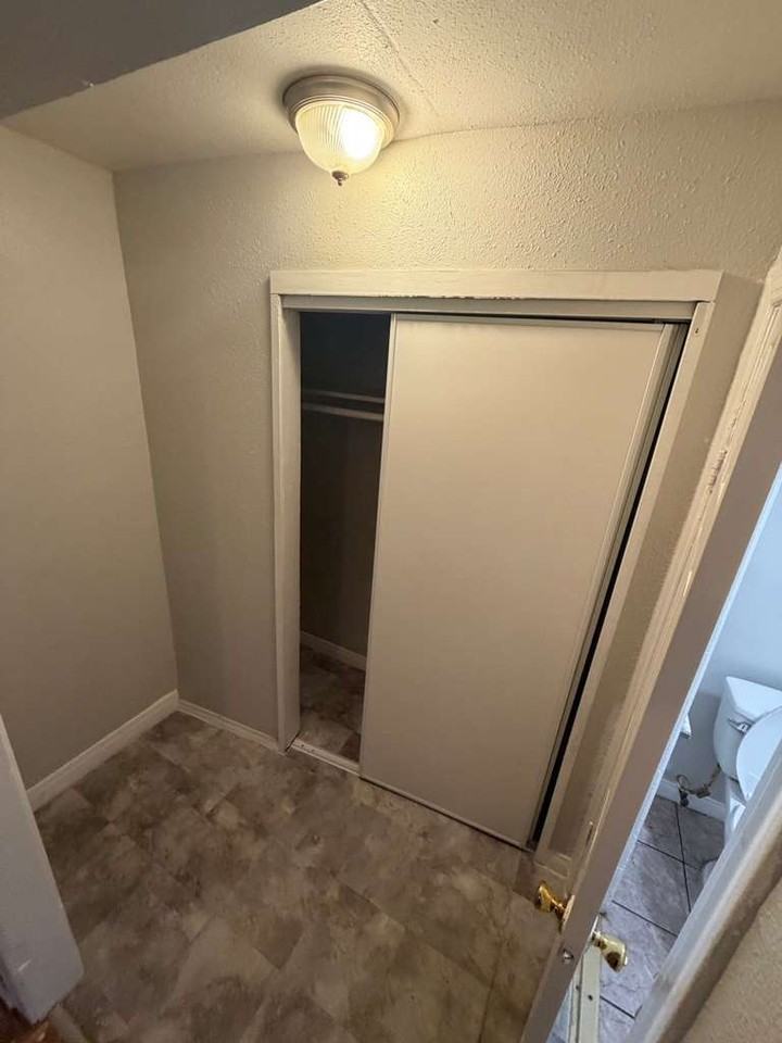 315 West 84th Street - Photo 3 of 9