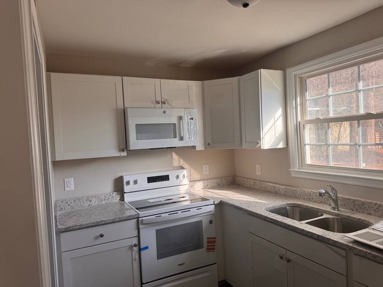 622 Chesnut Street - Photo 2 of 10