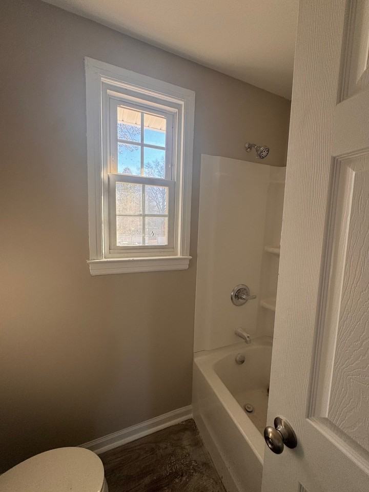 622 Chesnut Street - Photo 7 of 10