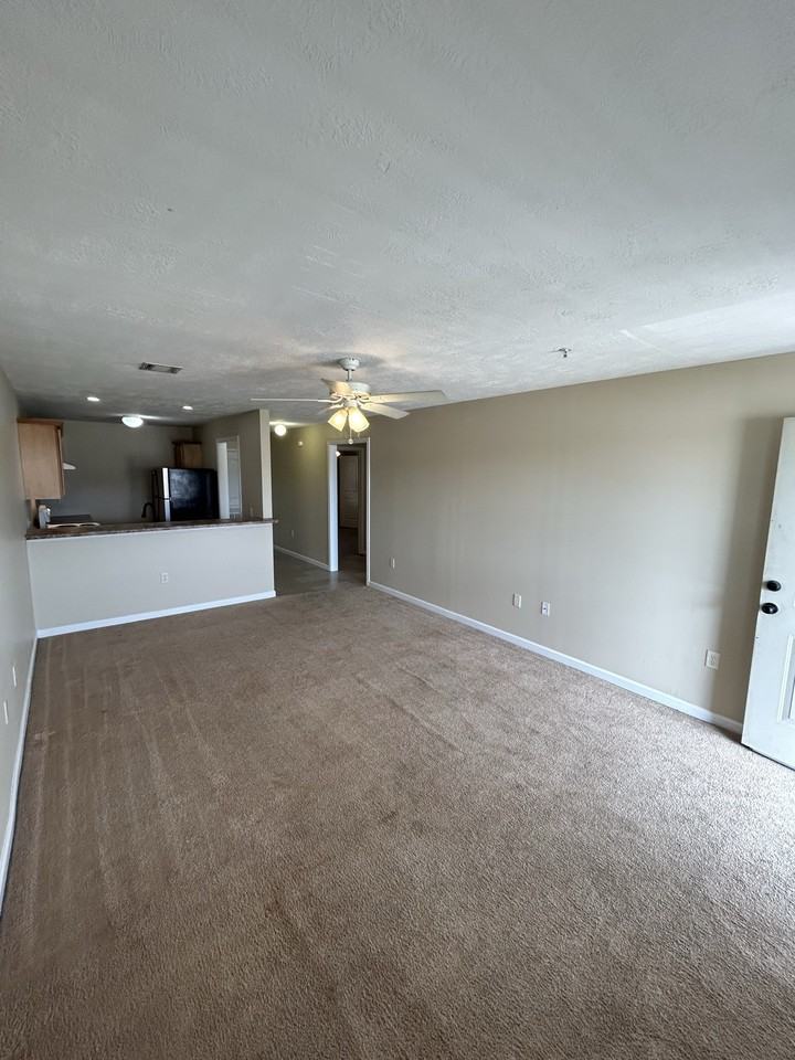 4720 Common Street - Photo 3 of 11