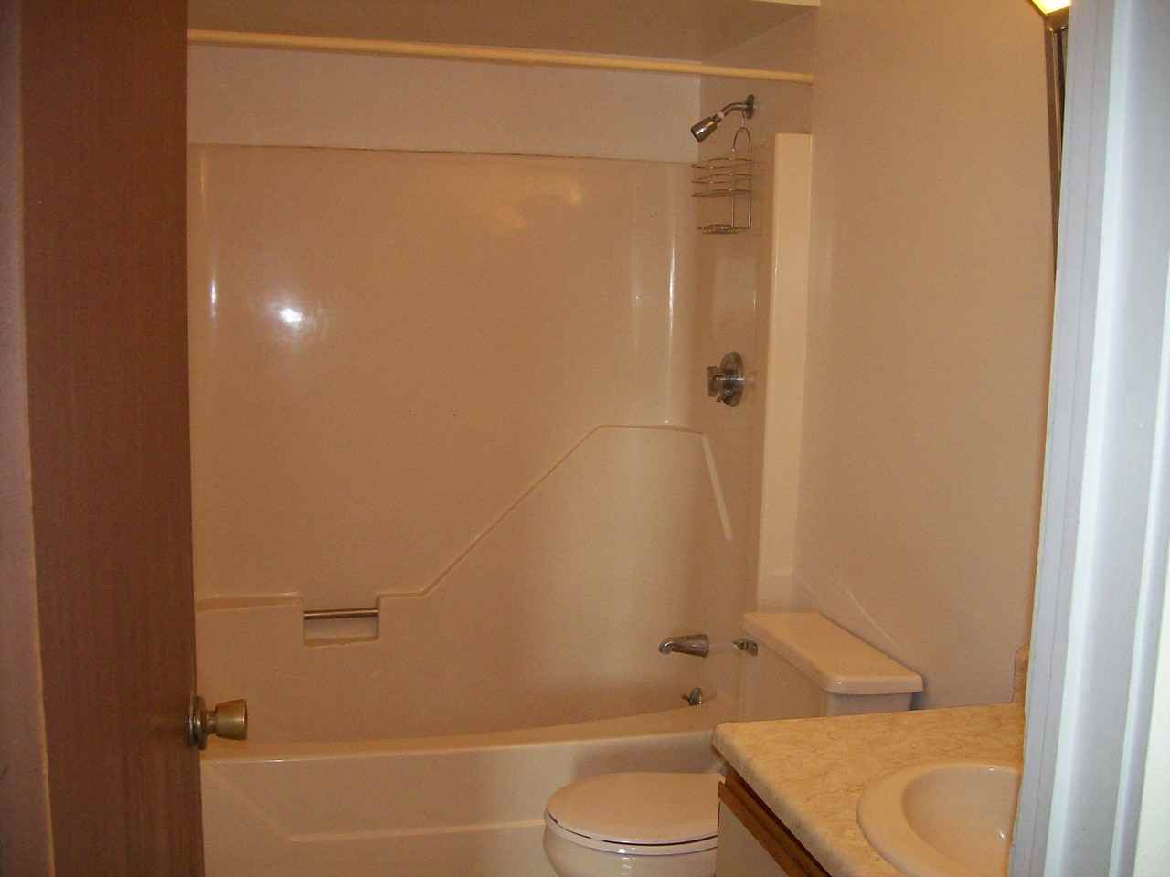 669 Lisbon St - Photo 5 of 11