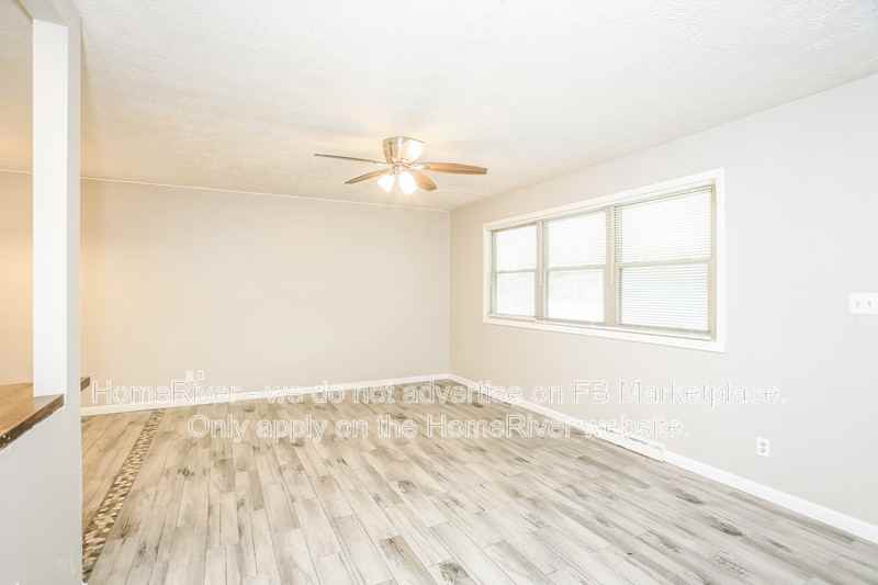 820 Princeton Dr - Photo 4 of 18