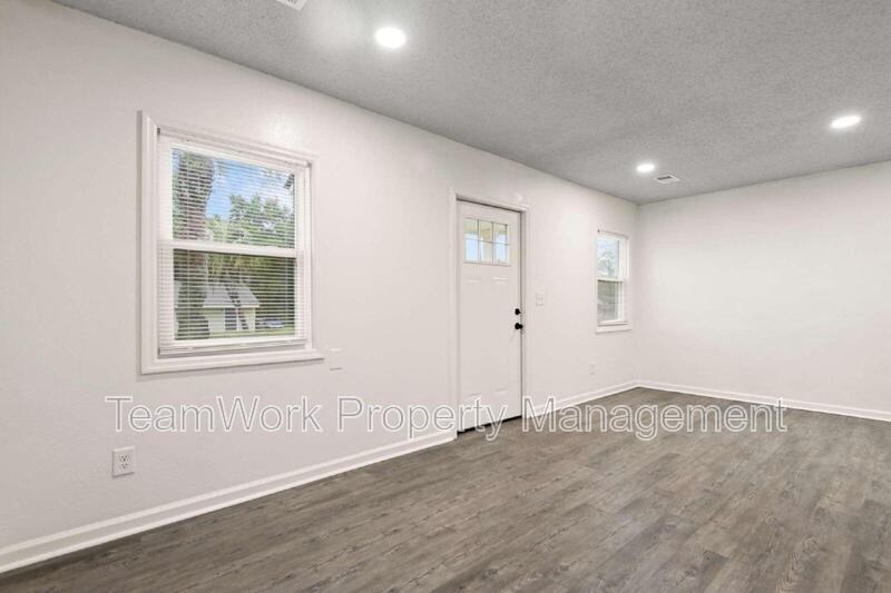 3103B Azalea Dr - Photo 2 of 9