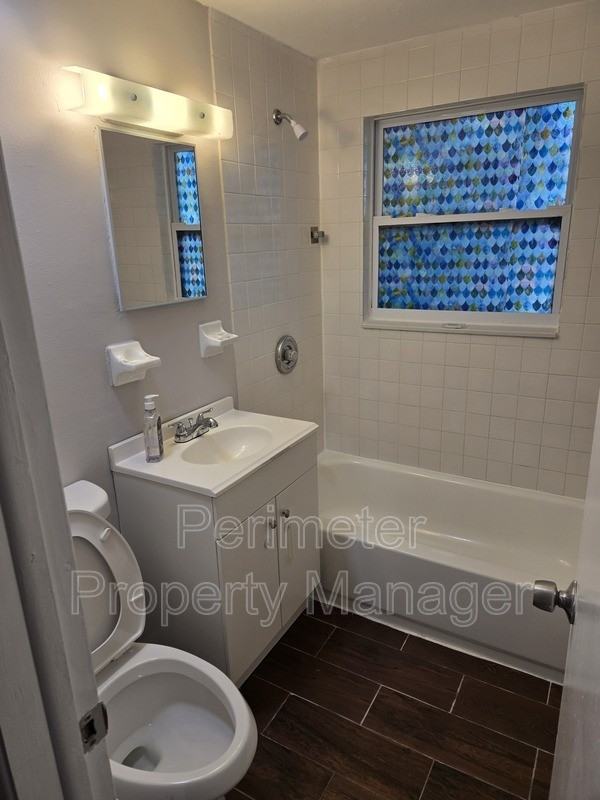 6131 George Wood Ln W - Photo 3 of 6