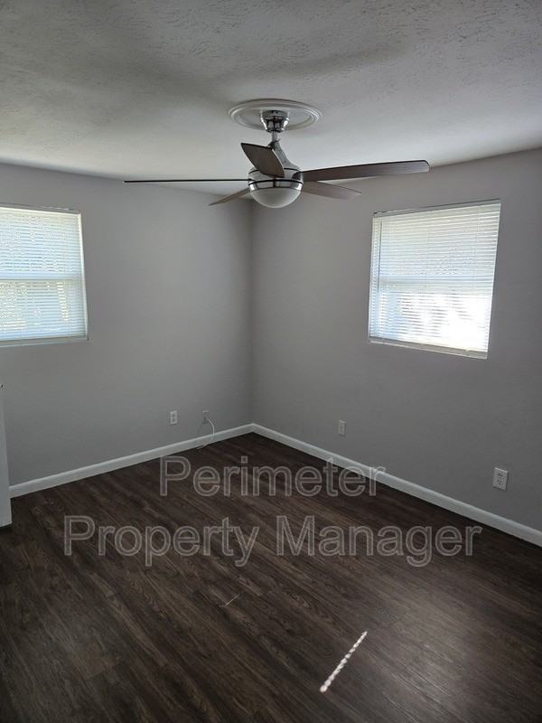 6131 George Wood Ln W - Photo 4 of 6