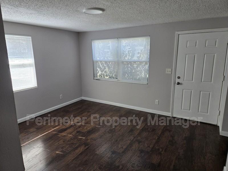 6131 George Wood Ln W - Photo 6 of 6