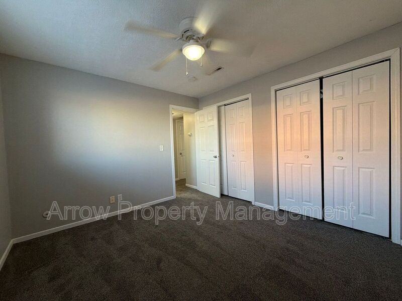 3840 S 46th St - Photo 6 of 10