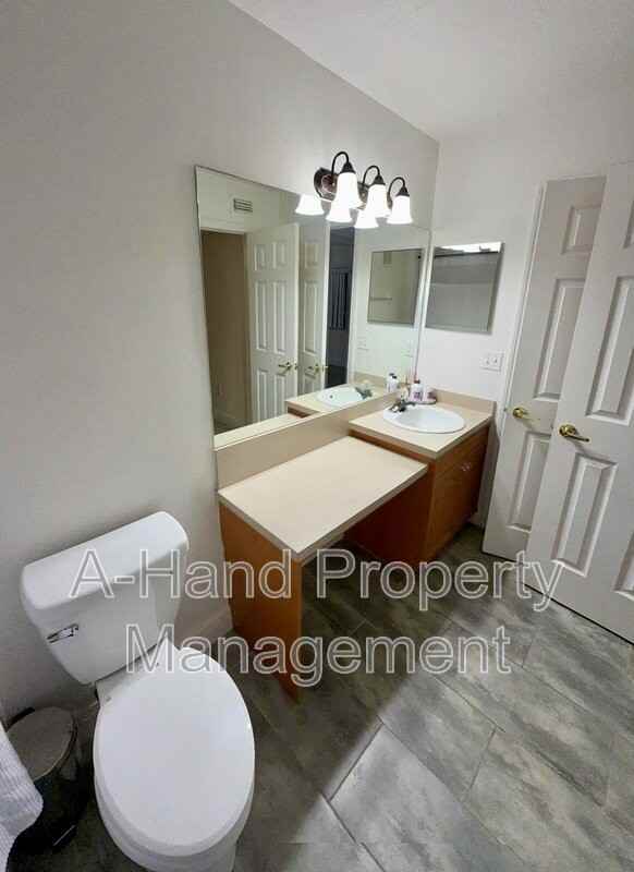 2408 Fan Palm Dr #B - Photo 7 of 8