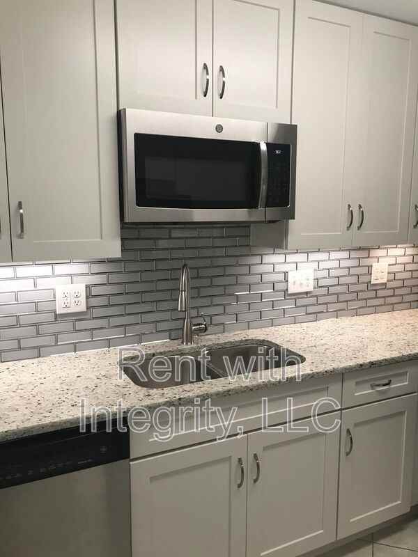 1500 - Photo 7 of 24