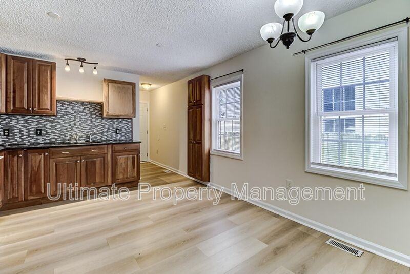 1314 Dock St - Photo 4 of 14