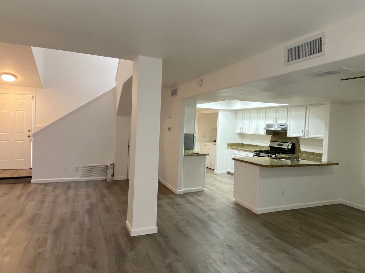 Colonia Apartment Homes - Roger - Photo 4 of 50