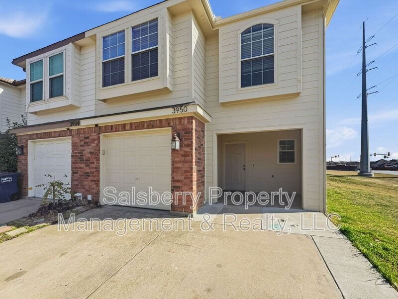 3950 Seaside Ct - Photo 2 of 30