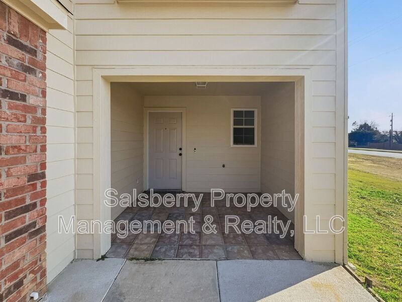 3950 Seaside Ct - Photo 3 of 30