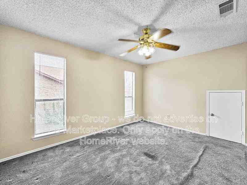 4910 Ali Ave #4 - Photo 6 of 20