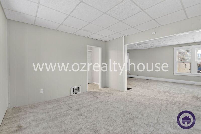 3940 Vermaas Ave - Photo 7 of 20