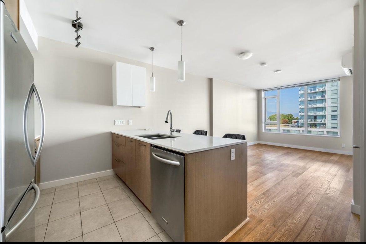 6200 River Road #807 - Photo 5 of 15