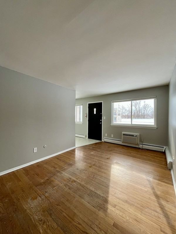 620 Harrison Blvd - Photo 4 of 25