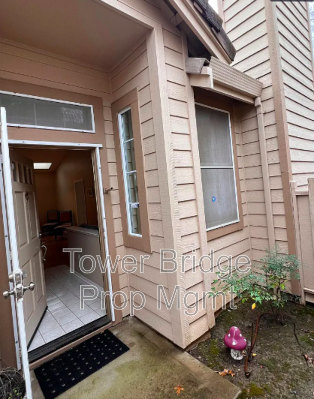 8214 Wild Tree Pl - Photo 3 of 39