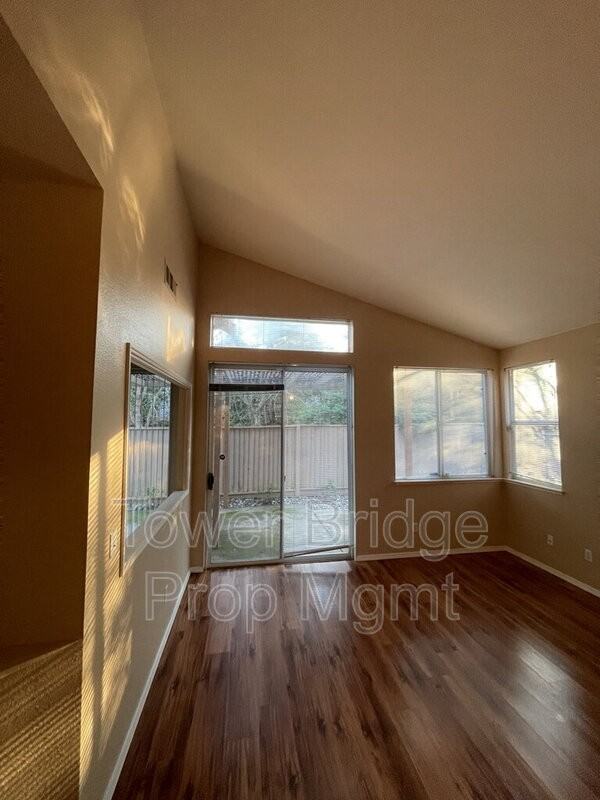 8214 Wild Tree Pl - Photo 5 of 39