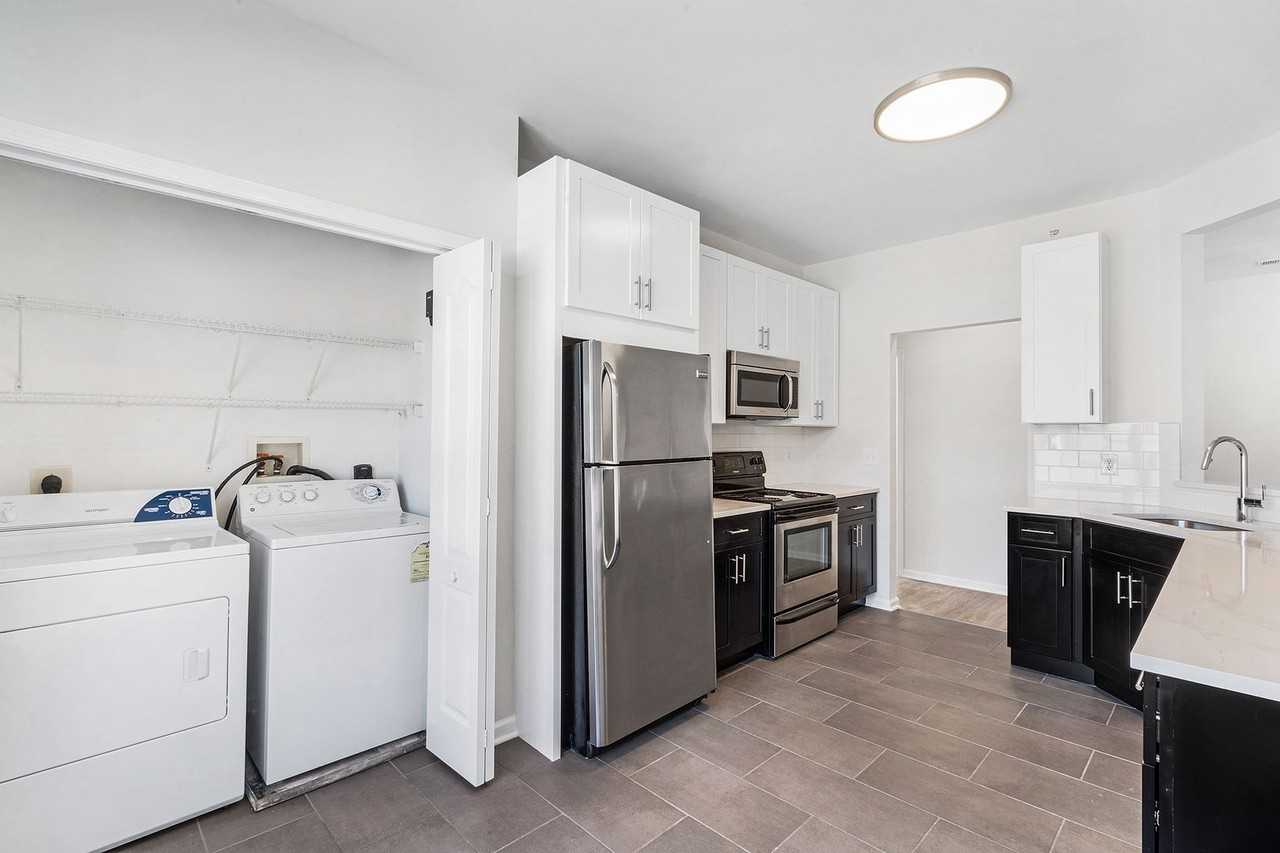 BELLCLAIRE, LLC - Photo 4 of 10