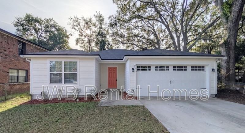 452 Malcross Ave - Photo 2 of 19