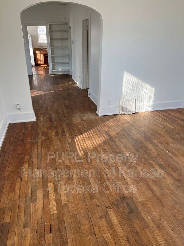 1181 Sw Macvicar Ave - Photo 5 of 13