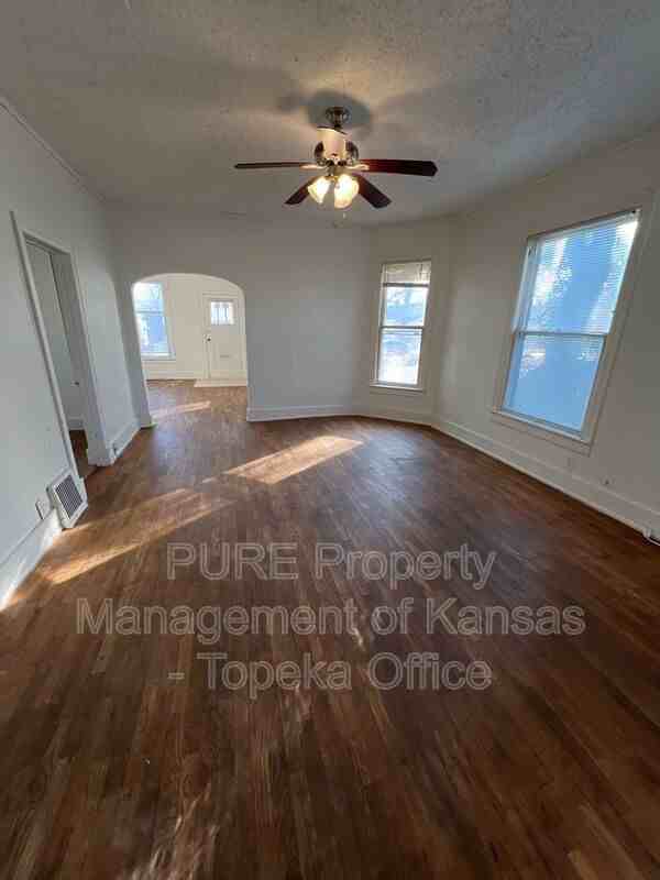 1181 Sw Macvicar Ave - Photo 6 of 13