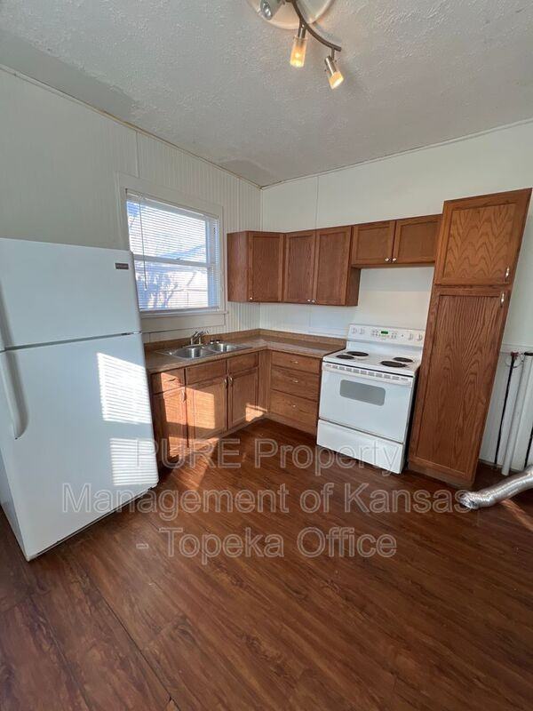 1181 Sw Macvicar Ave - Photo 7 of 13