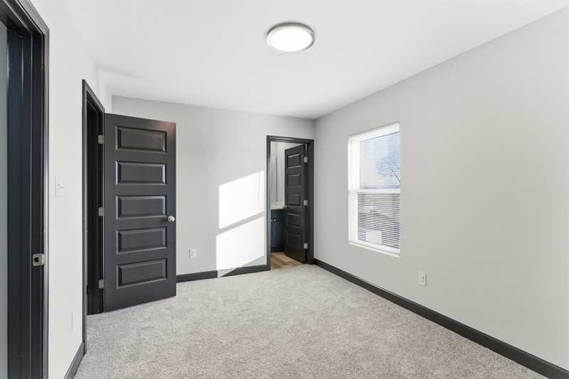 113 Macy Way - Photo 4 of 10