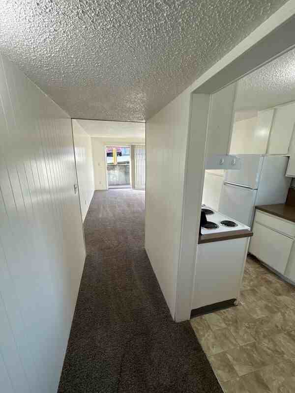 528 Sw Levens St #1 - Photo 3 of 18