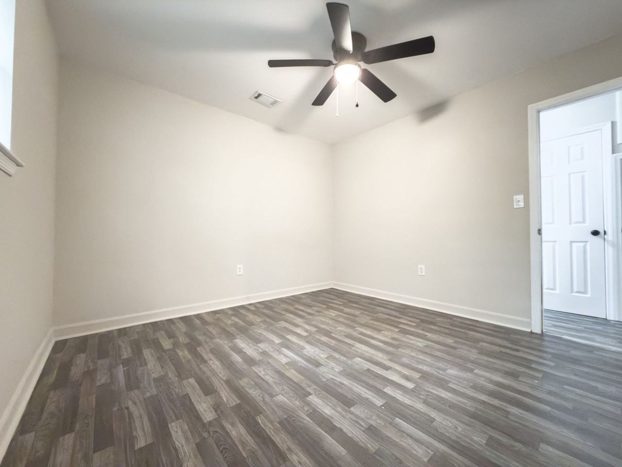 1537 N Avalon triplex - Photo 4 of 15