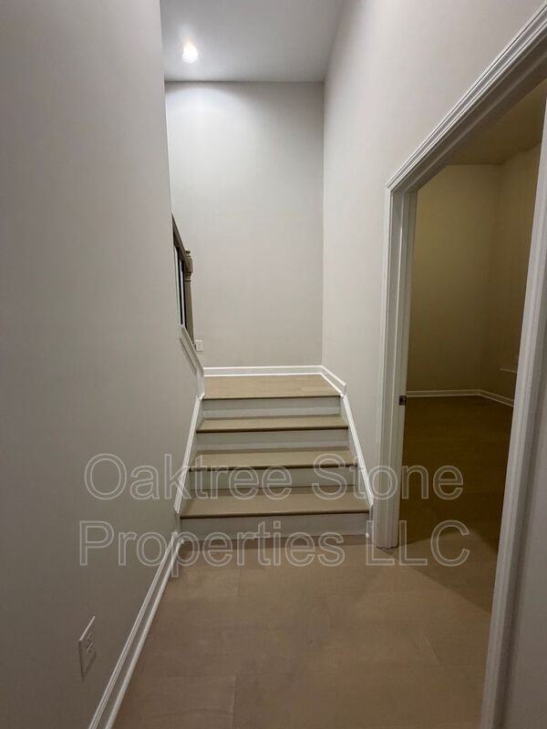 1973 Hollywood Rd Nw #NW - Photo 4 of 41