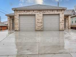 featured image of 3207 Karen St #3207