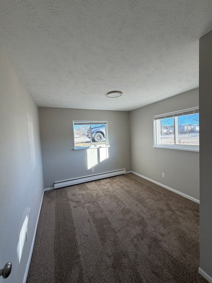 6438-6692 Martinie Dr - Photo 6 of 10