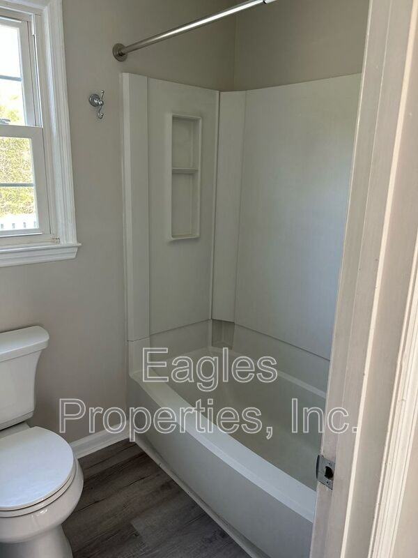 129 Kelly Ct - Photo 7 of 14