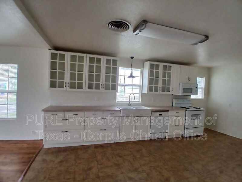 5002 Bevly Dr #A - Photo 4 of 17