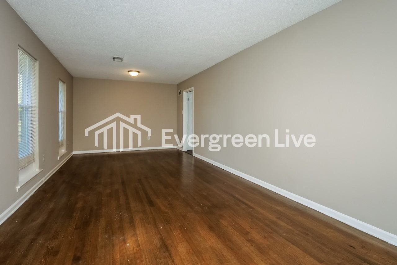 5405 Cottonwood Rd - Photo 4 of 15